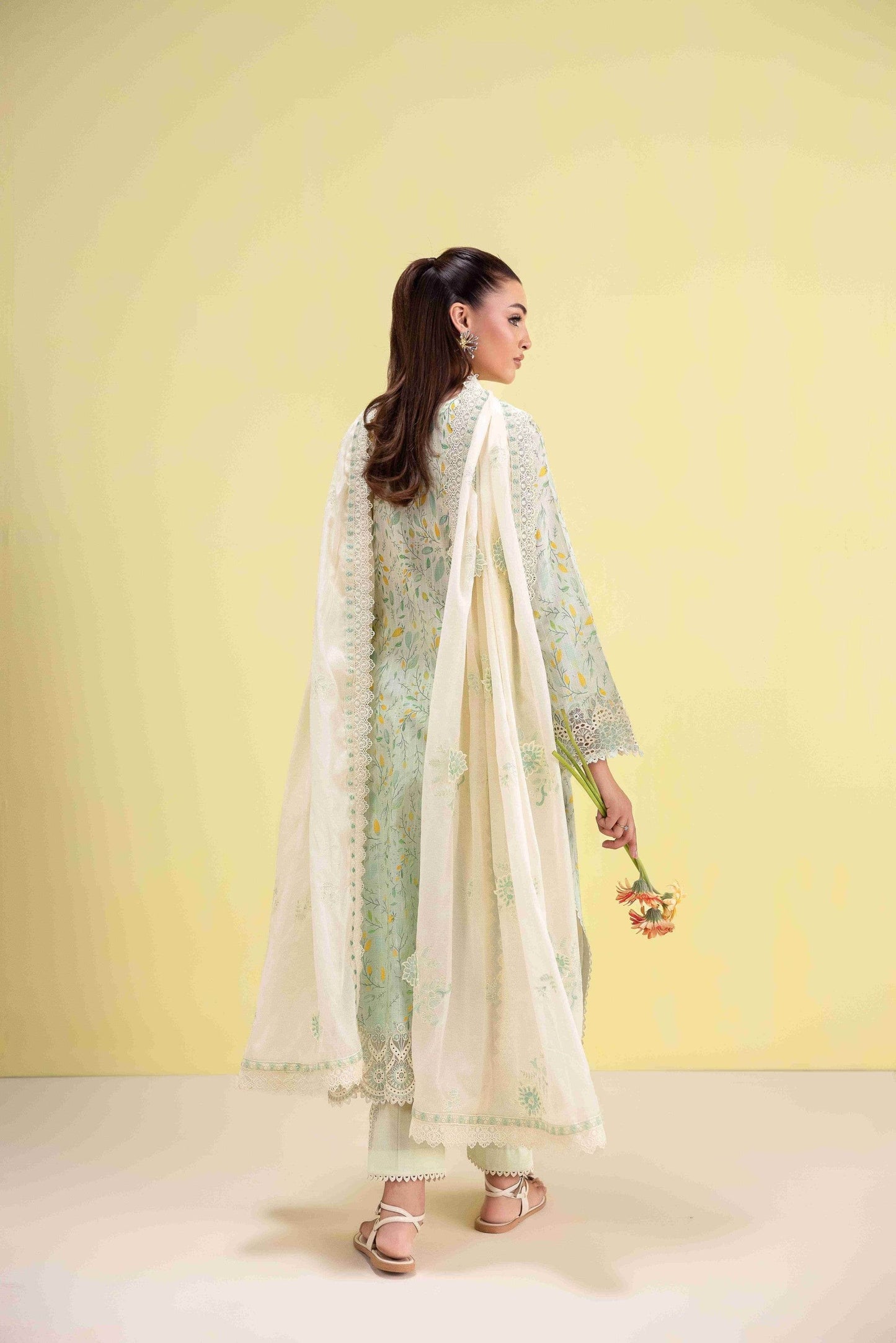 Aabyaan Eid Pret'25 Embroidered Stitched 3pcs - Jotey