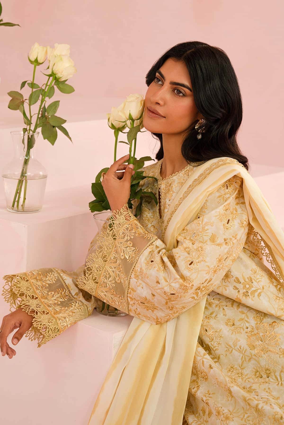 Floral Charm By Afrozeh Embroidered Lawn Unstitched 3pcs - Jotey