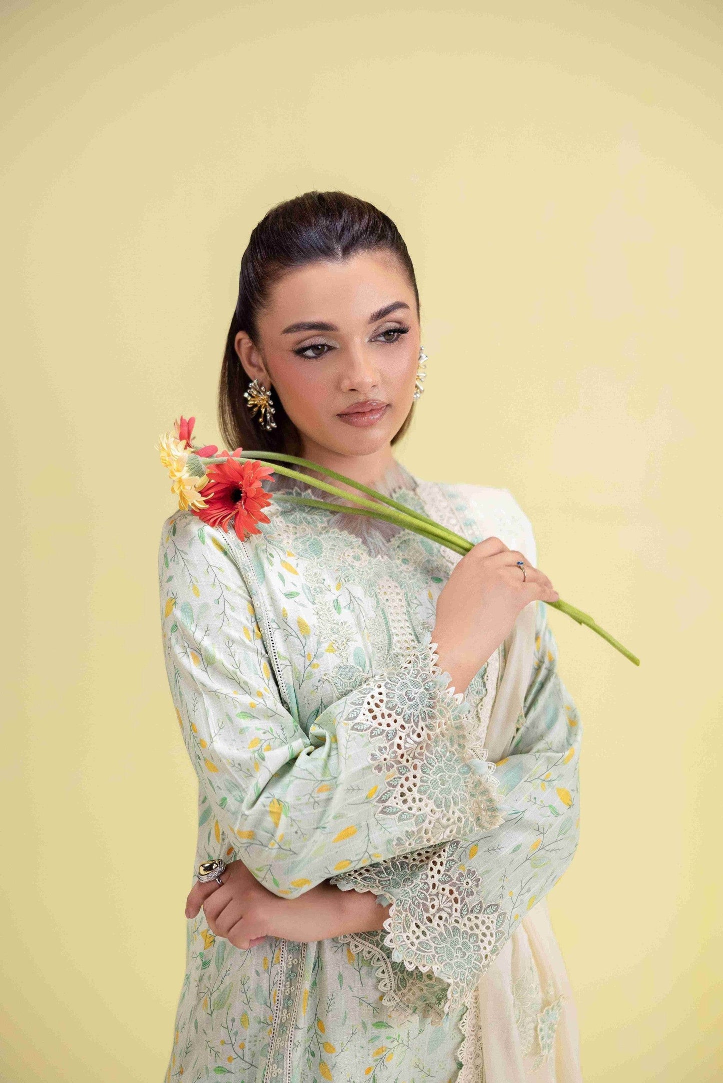 Aabyaan Eid Pret'25 Embroidered Stitched 3pcs - Jotey