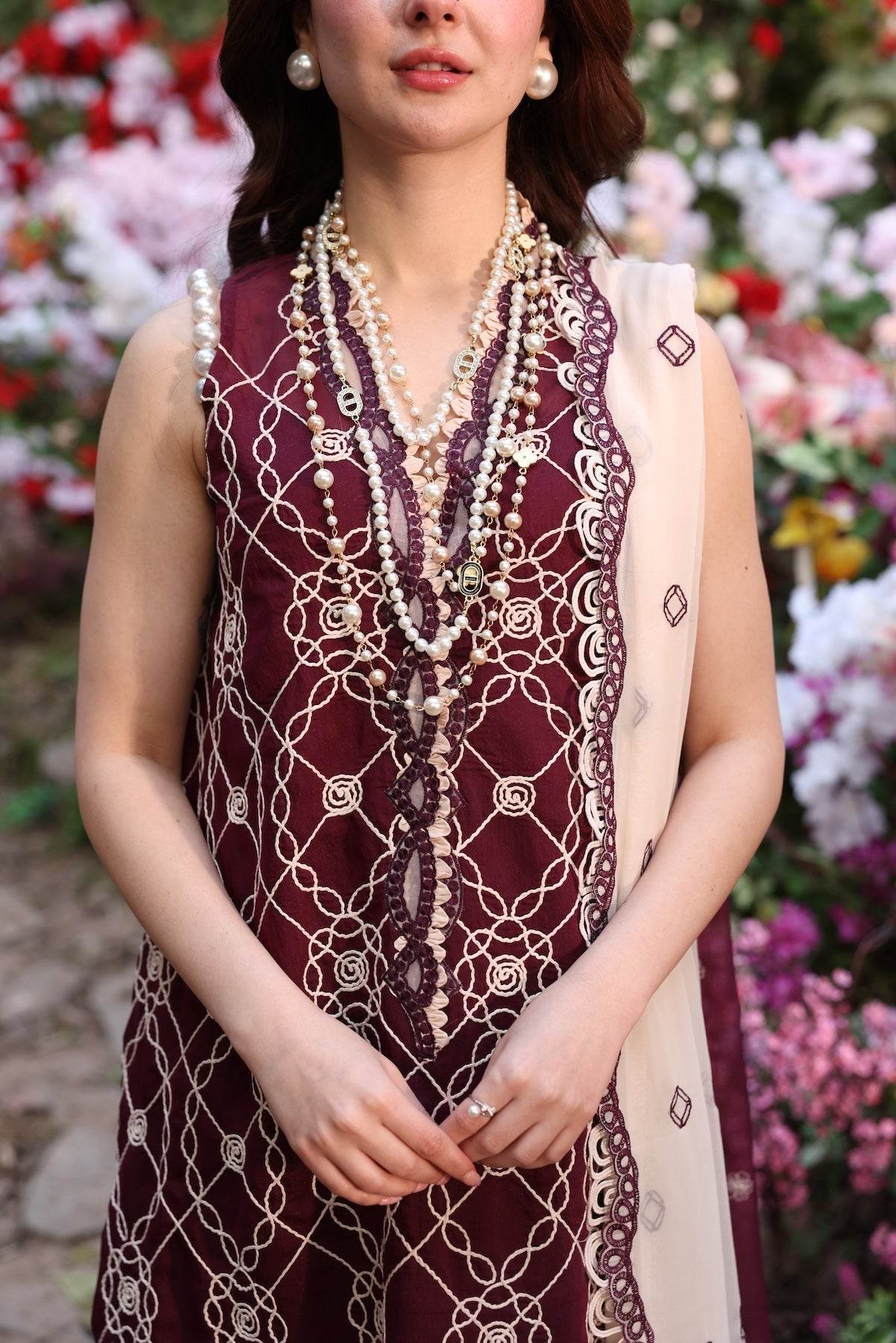 Sable V. Luxury Formal'25 Embroidered Unstitched 4pcs - Jotey