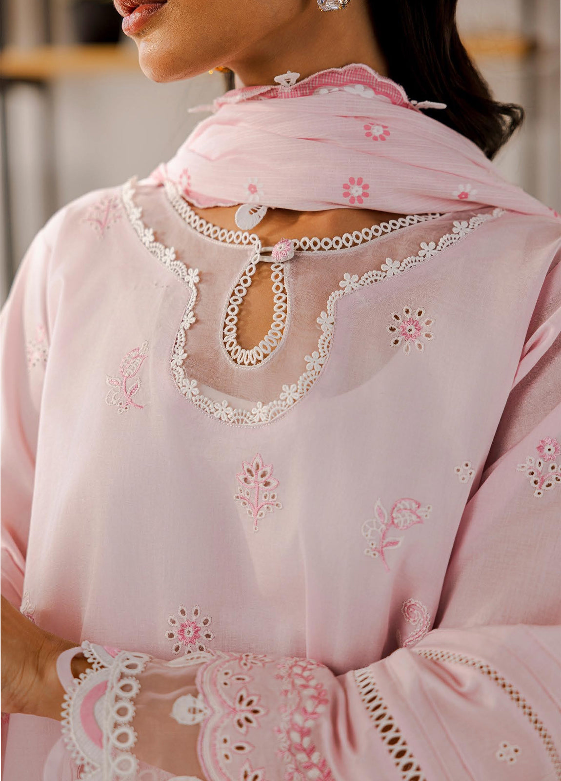 Zellbury Chikankari Embroidered Lawn Unstitched 3Pcs