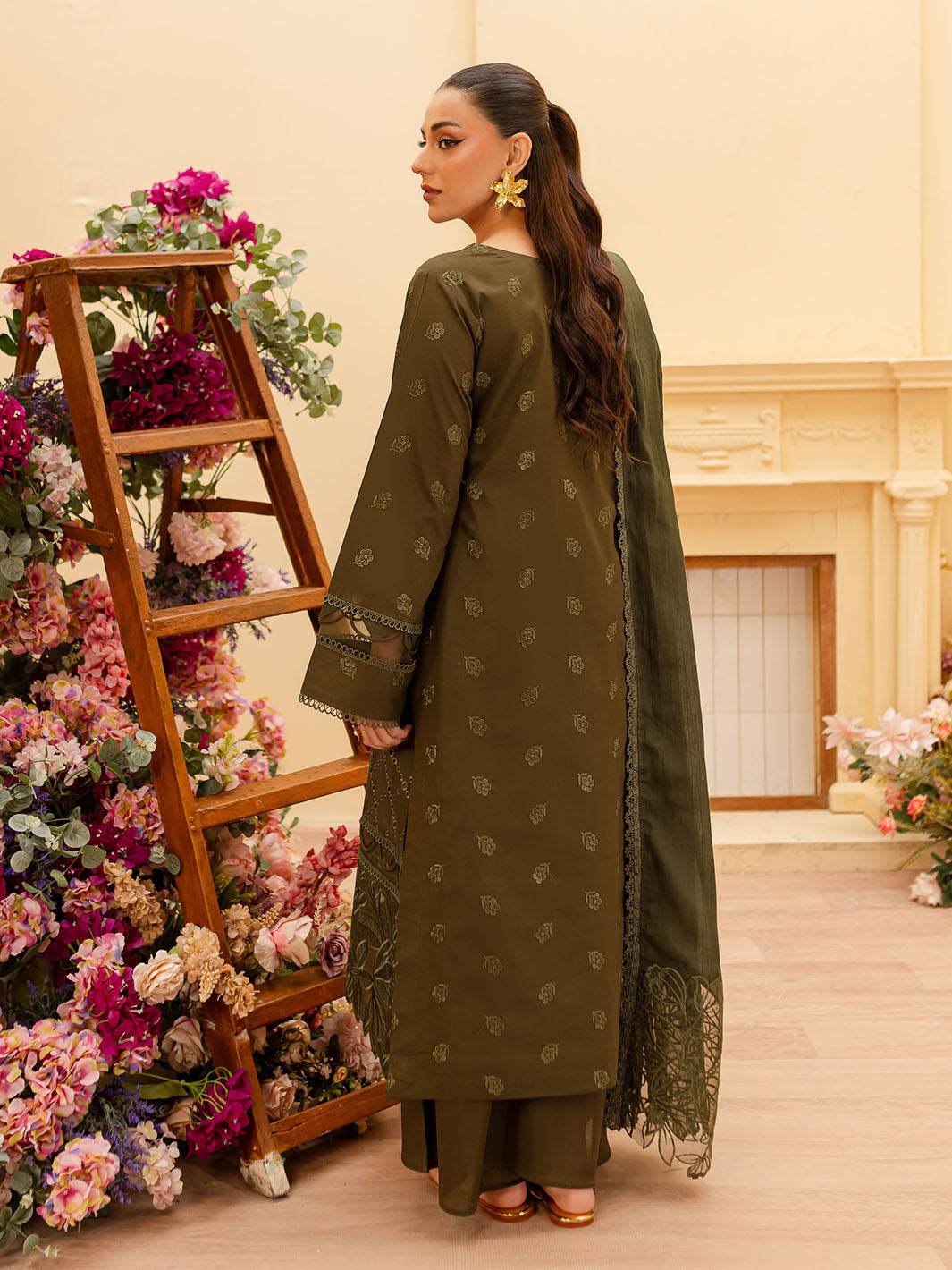 Twilight By Mahnur Embroidered Lawn Unstitched 3pcs - Jotey