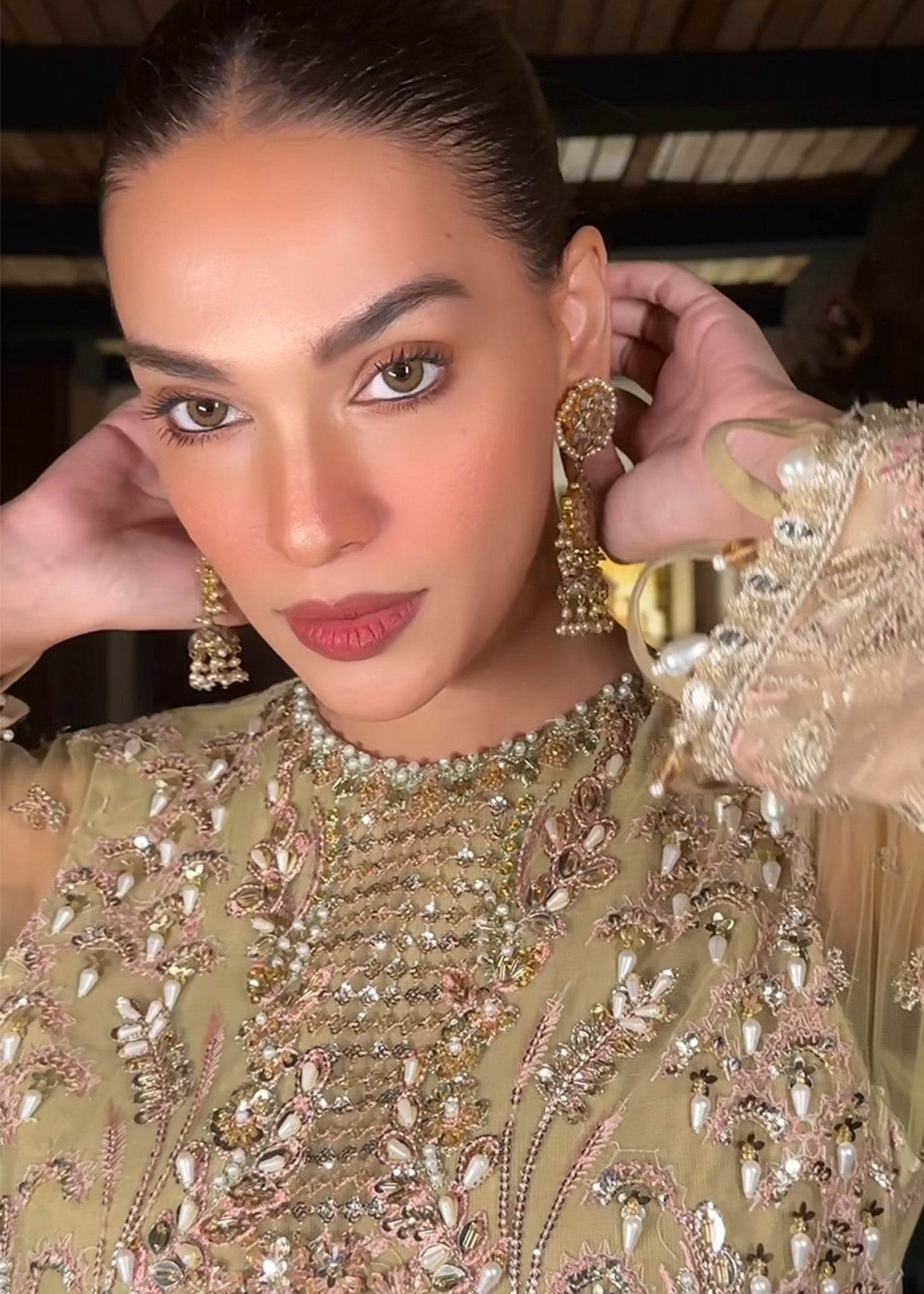 INAYAT Luxury Wedding Formals Unstitched 3pcs - Jotey