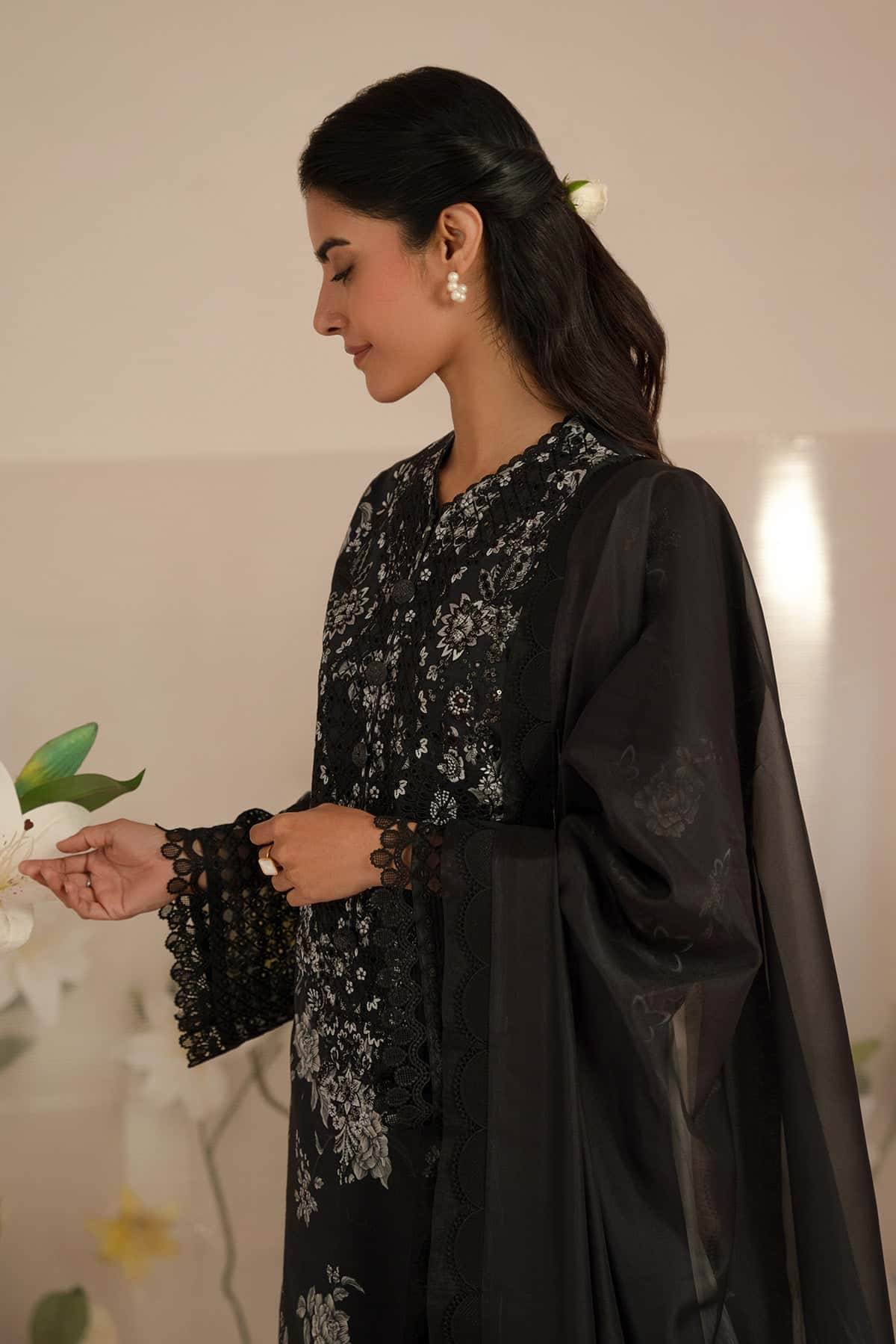 Floral Charm By Afrozeh Embroidered Lawn Unstitched 3pcs - Jotey