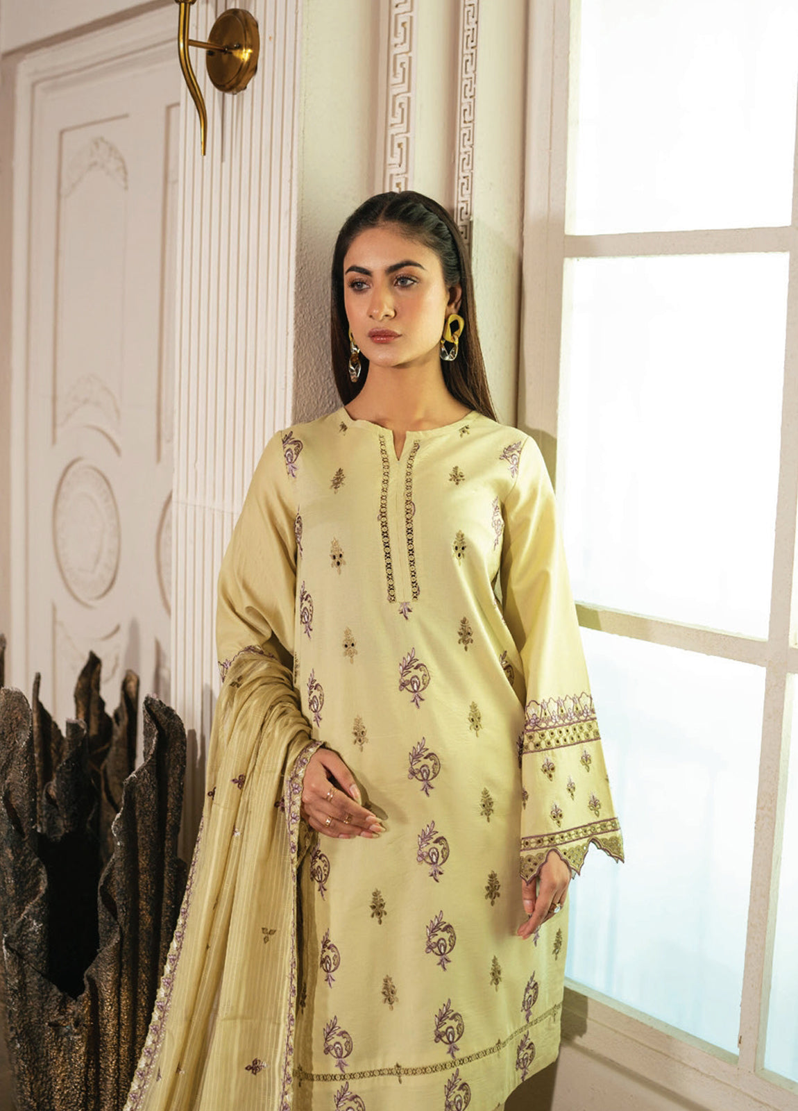 Mah-E-Noor By Angan Embroidered Lawn Unstitched 3Pcs