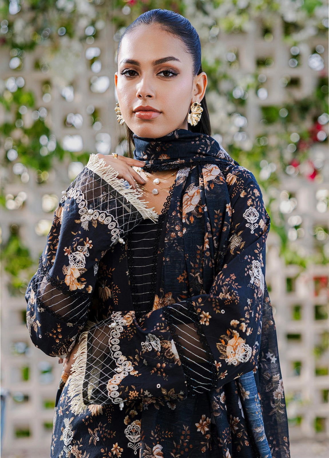 Zellbury Chikankari Embroidered Lawn Unstitched 3Pcs