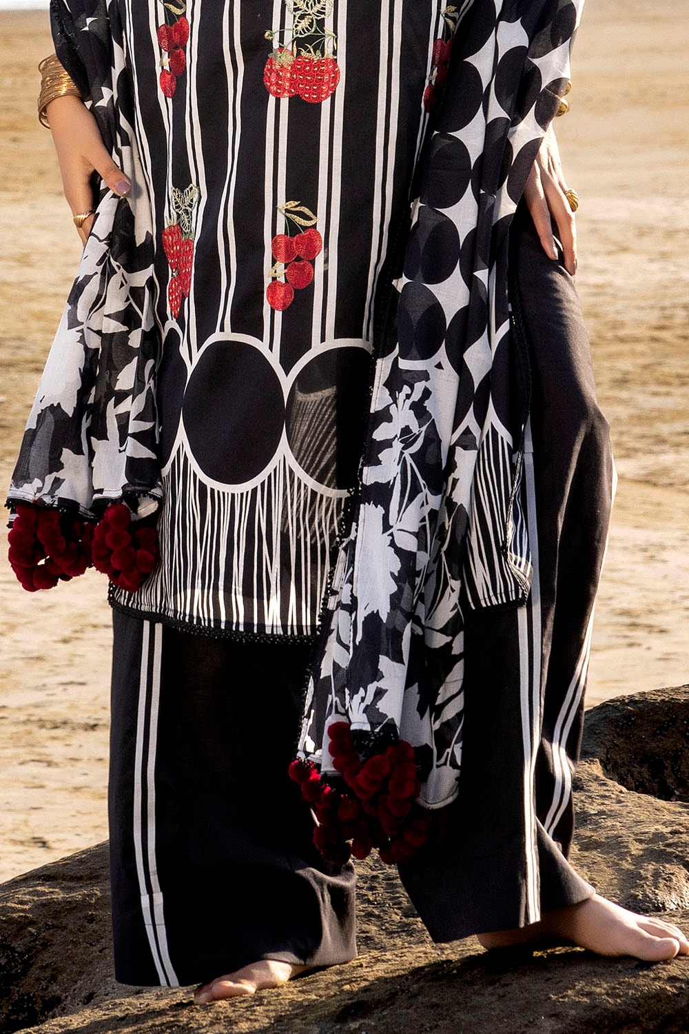 Tangerine By Gul Ahmed Embroidered Printed Summer Lawn'25 Unstitched 3pcs