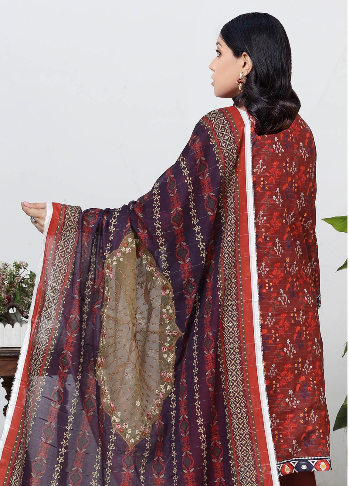 Sui Dhaga Embroidered Printed Lawn Unstitched 3pcs