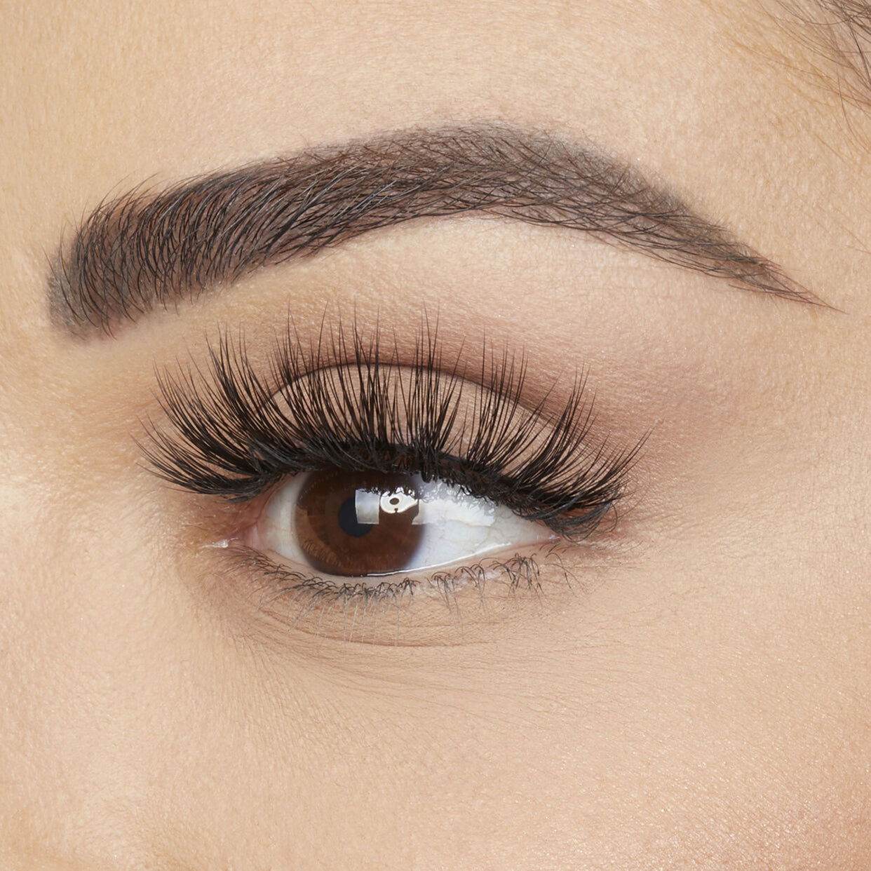 Huda Beauty Lottie Classic False Lashes - Jotey