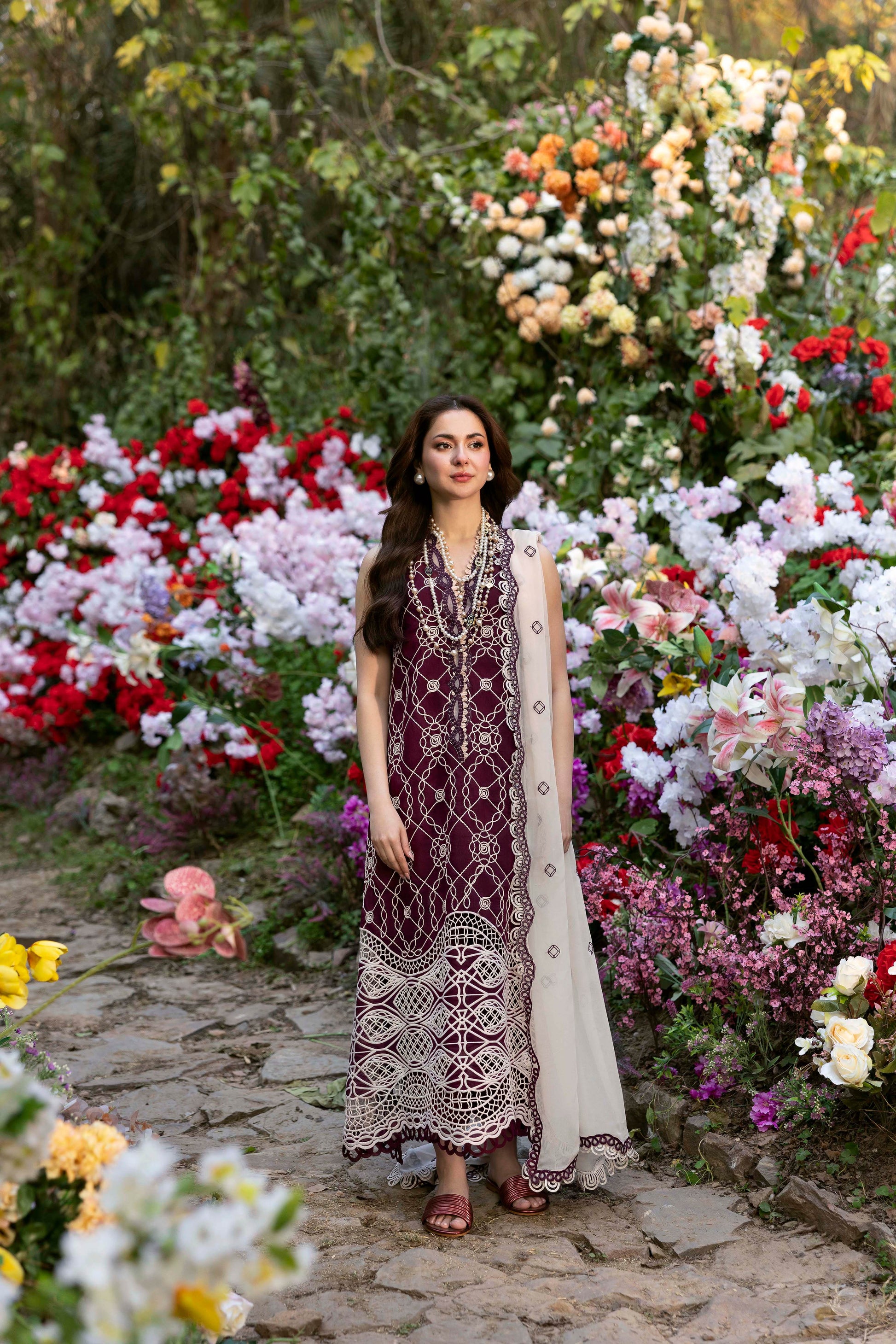 Sable V. Luxury Formal'25 Embroidered Unstitched 4pcs - Jotey