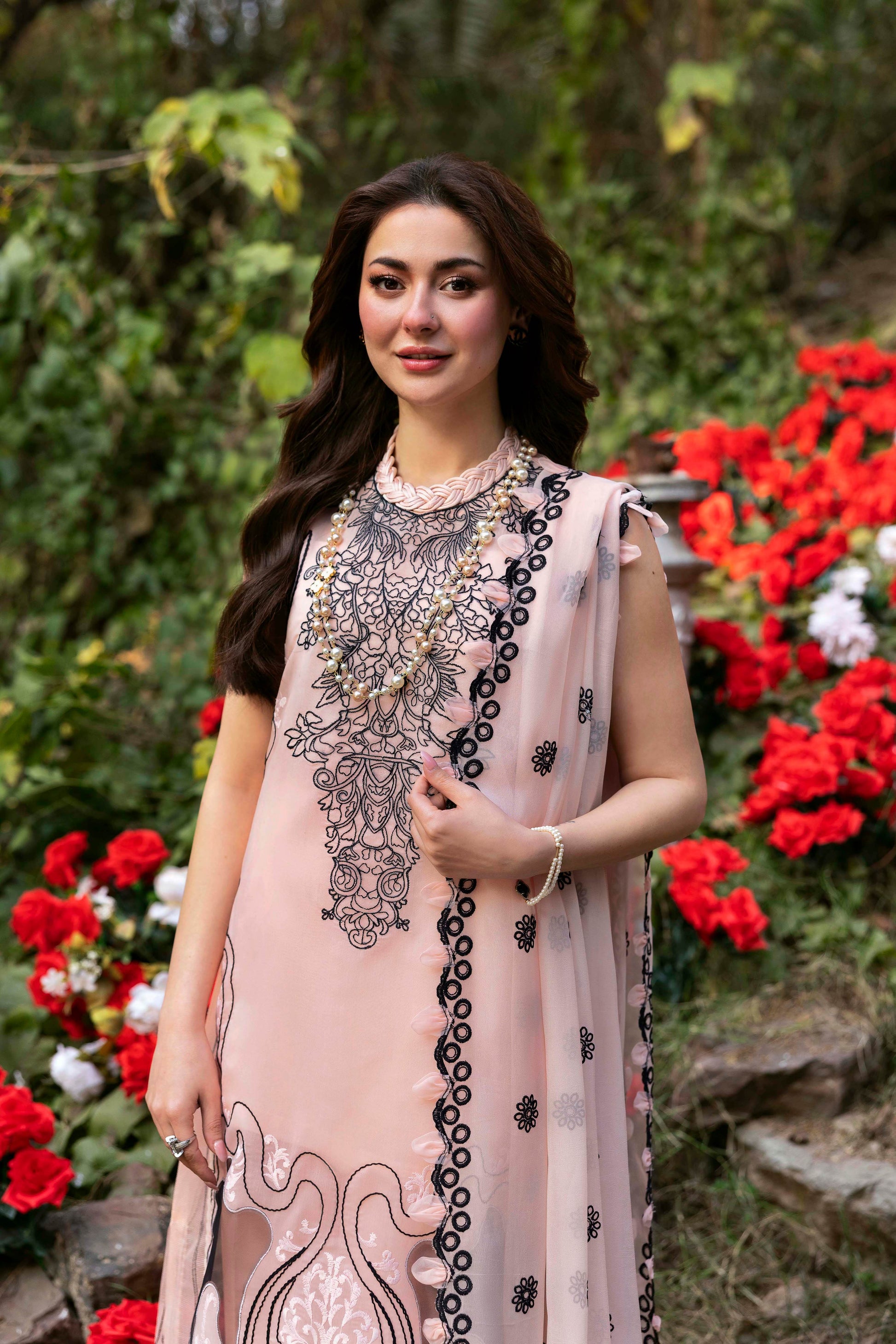 Sable V. Luxury Formal'25 Embroidered Unstitched 4pcs - Jotey