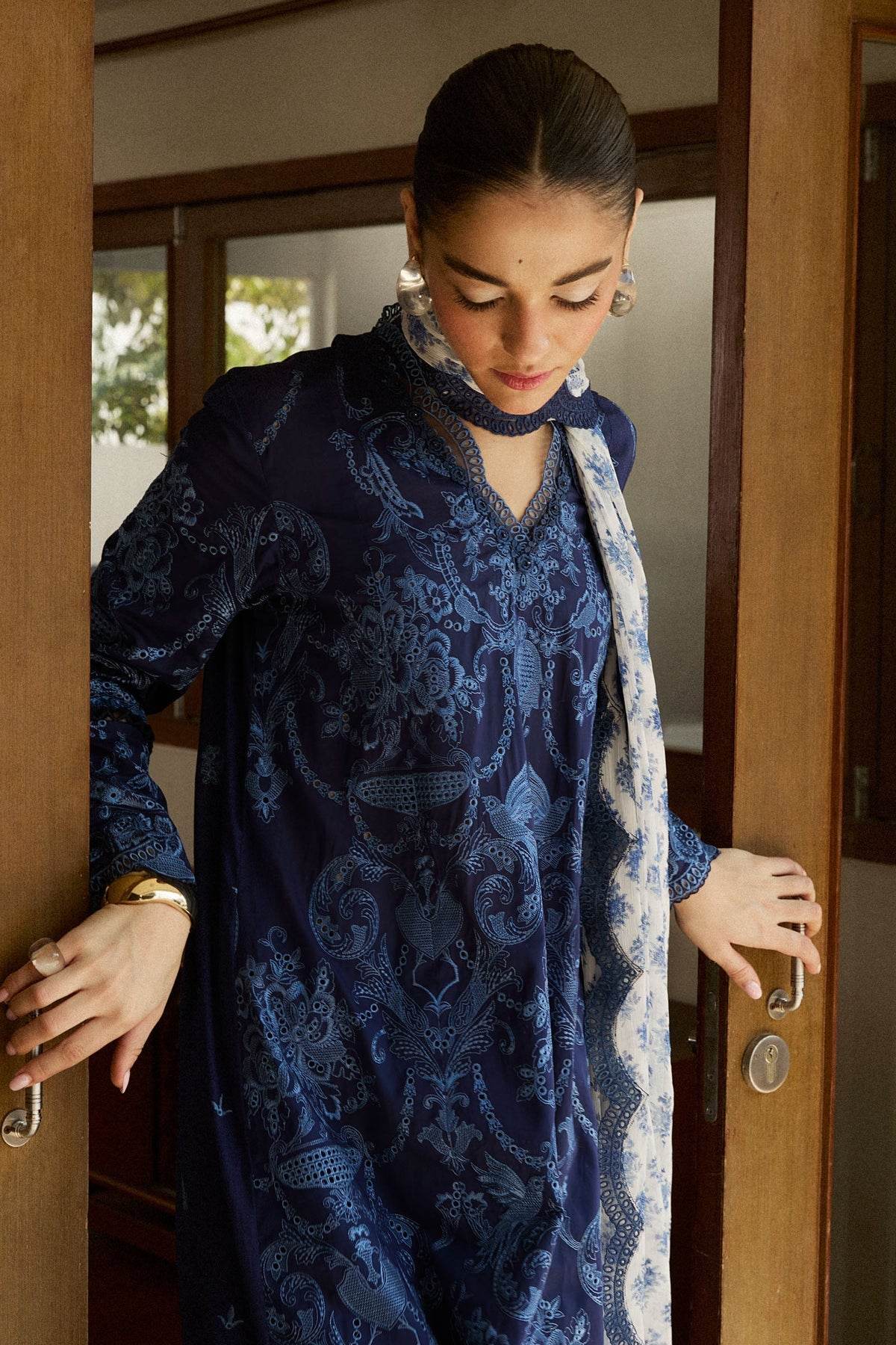 Zara Shahjahan Satori Embroidered Luxury Lawn Unstitched 3pcs - Jotey