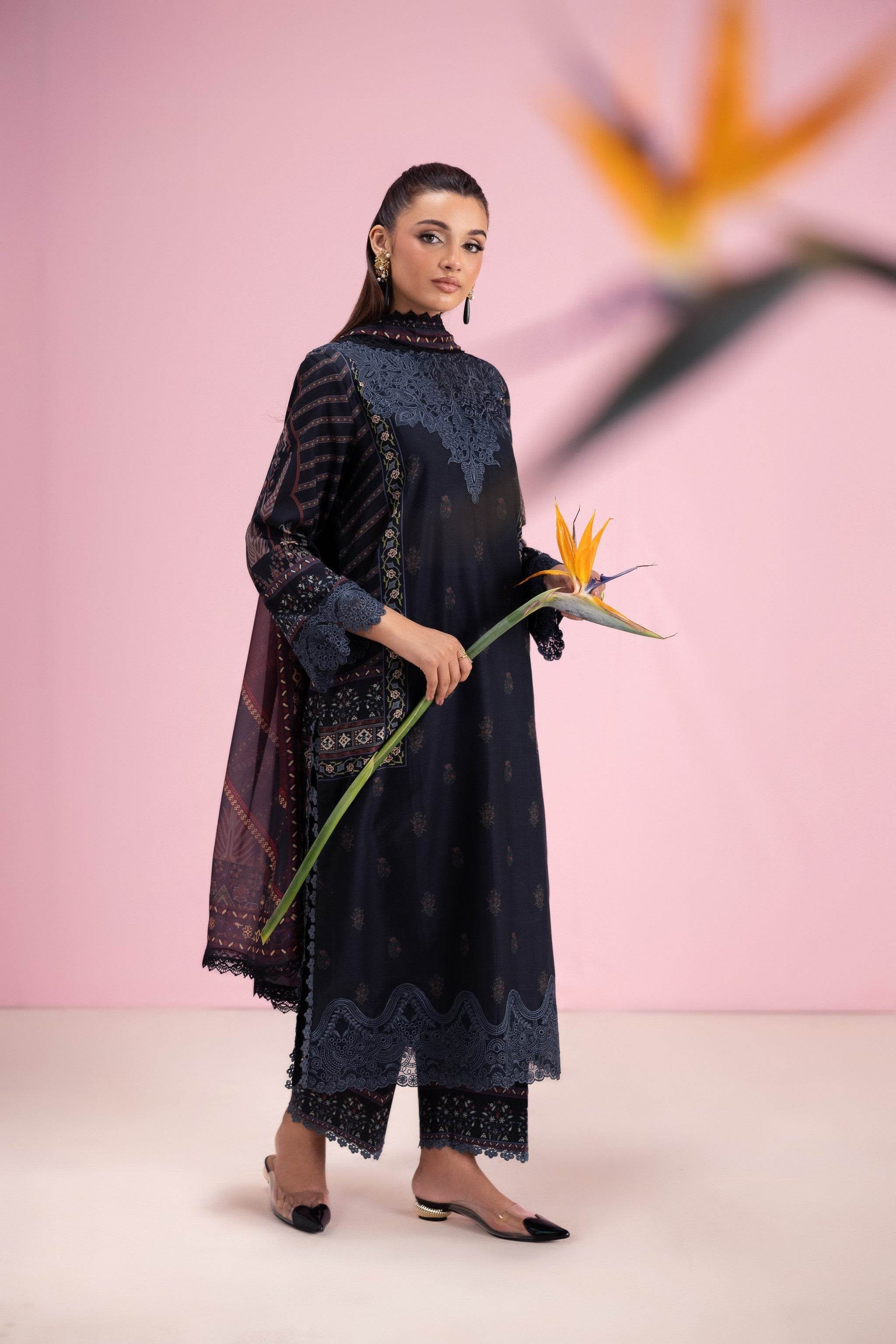 Aabyaan Eid Pret'25 Embroidered Stitched 3pcs - Jotey