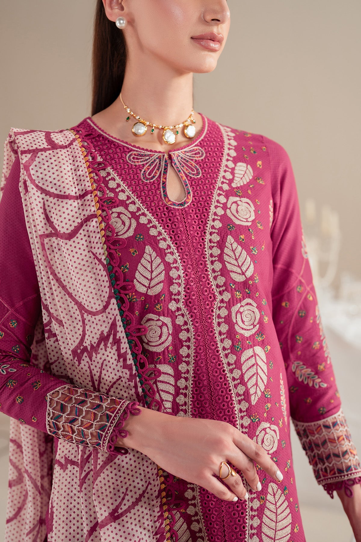 Iris By Jazmin Embroidered Luxury Lawn Unstitched 3pcs